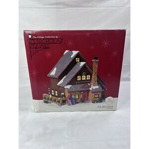 St Nicholas Square Christmas Village Collection The Ski Lodge 2004 in Box